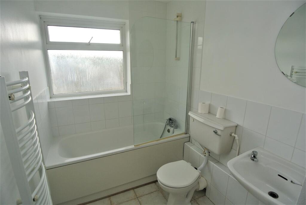 Bathroom.JPG