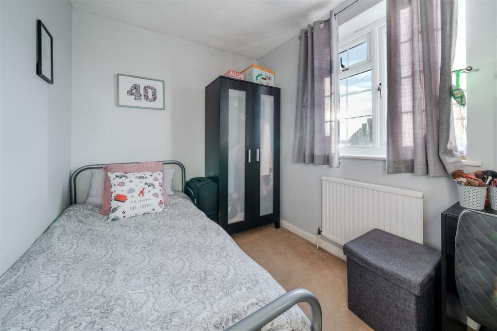 Bedroom 3.jpg