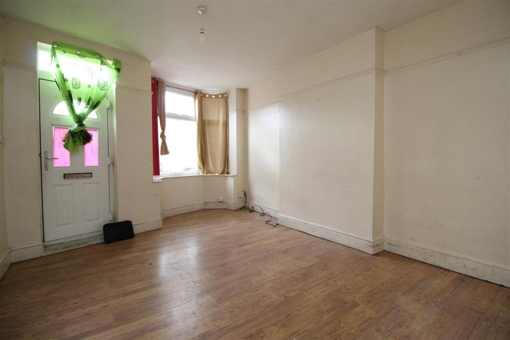 living room 2 .JPG