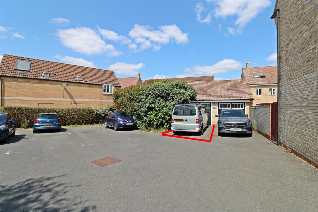 Garage &amp; Parking