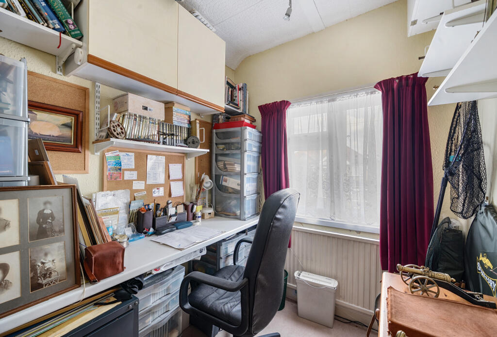 1296614-22-682ce2...