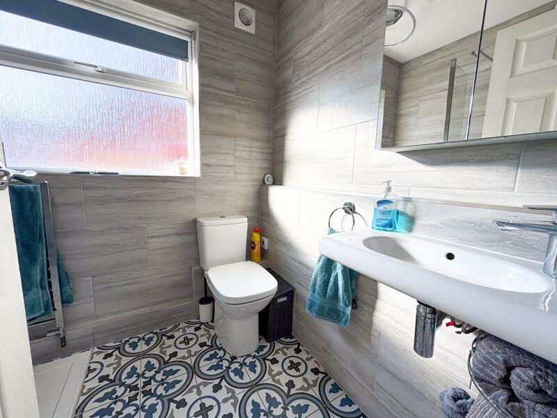 Shower room 