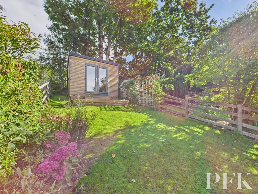 Rear Garden / Garden Room