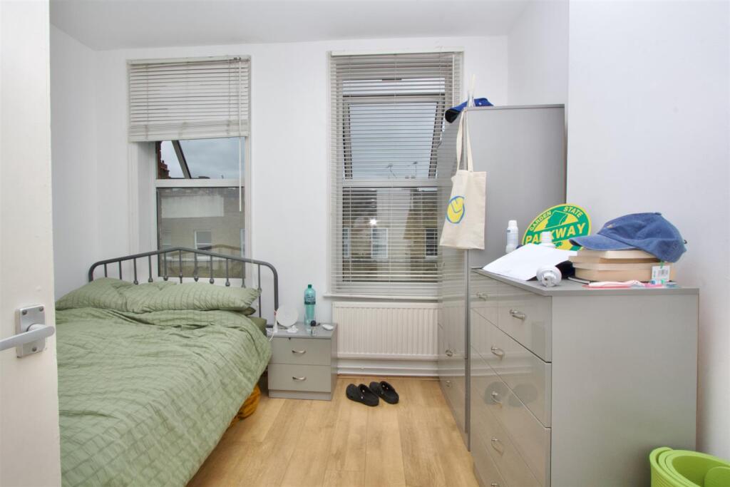 Stoke Newington Church Street, N16