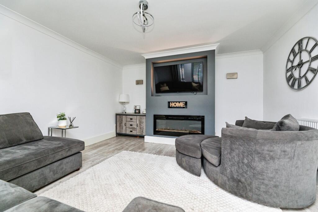 pbox-living_room-335716.jpg