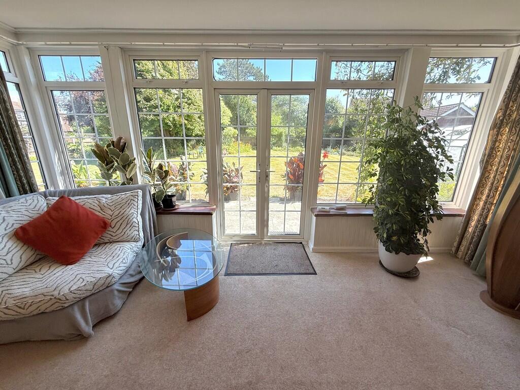 14 Preston Avenue...