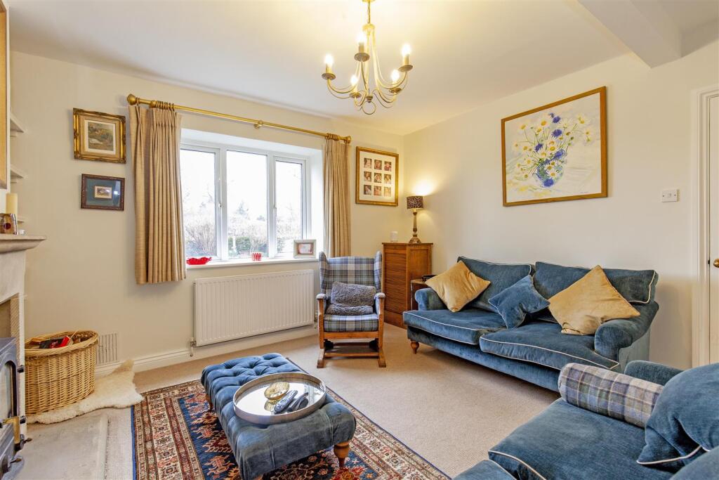 Reception Room-3.jpg