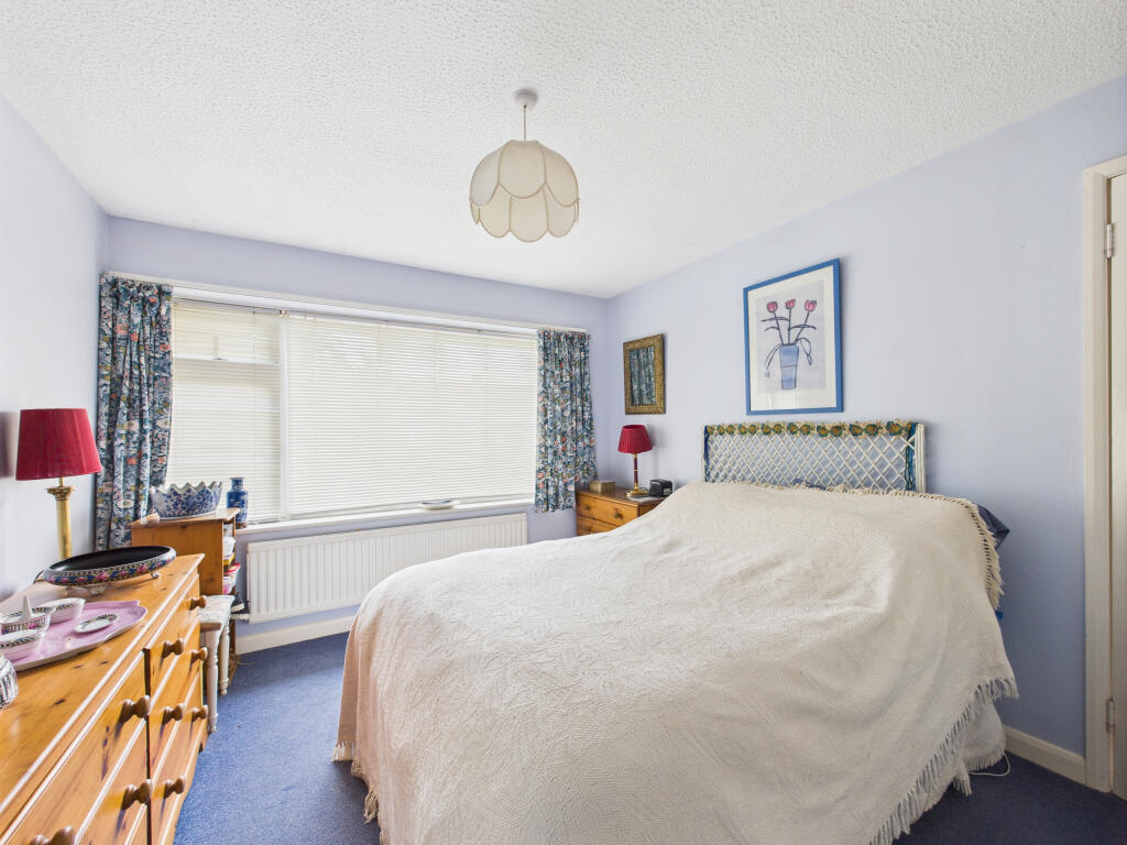 CAM01354G0-PR0566-STILL012