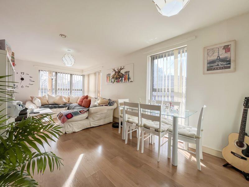 LOUNGE/DINING AREA/KITCHEN