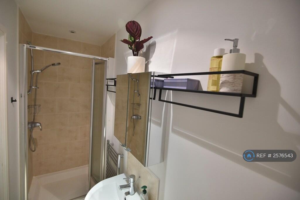 Ensuite Bathroom