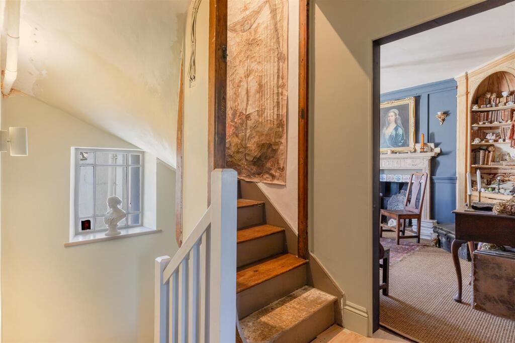 A30 - 52 Milton Street Brixham - 250411.jpg