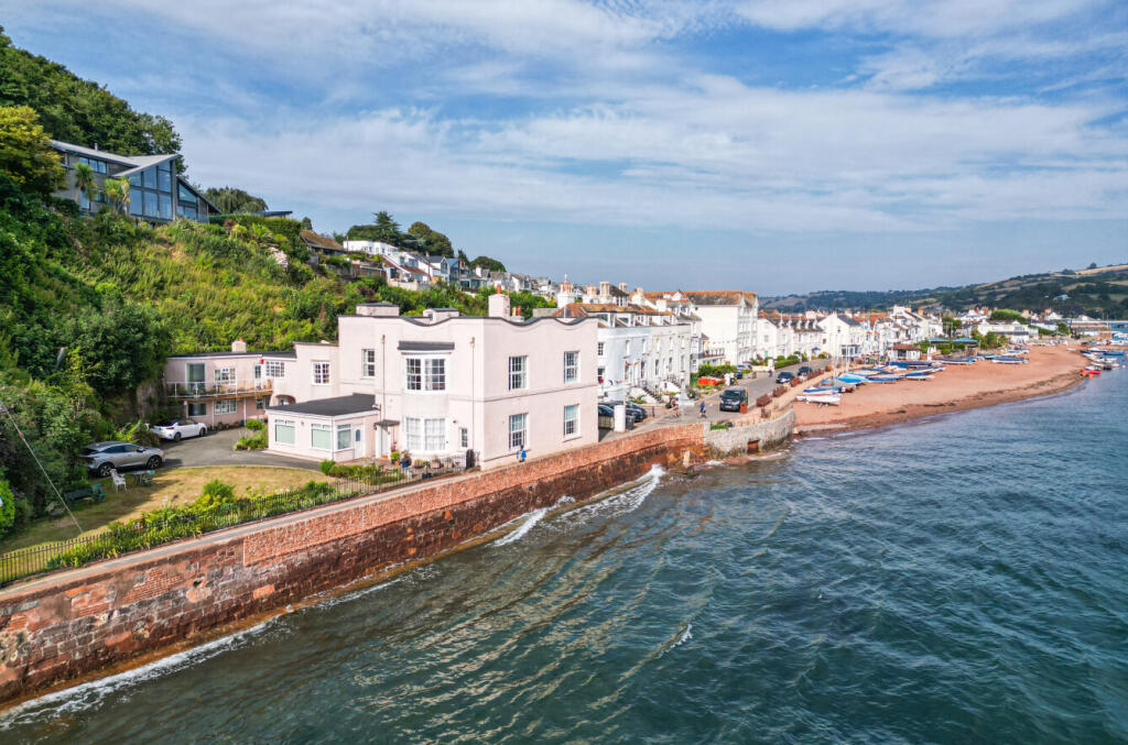 1335581-11-6899d8...