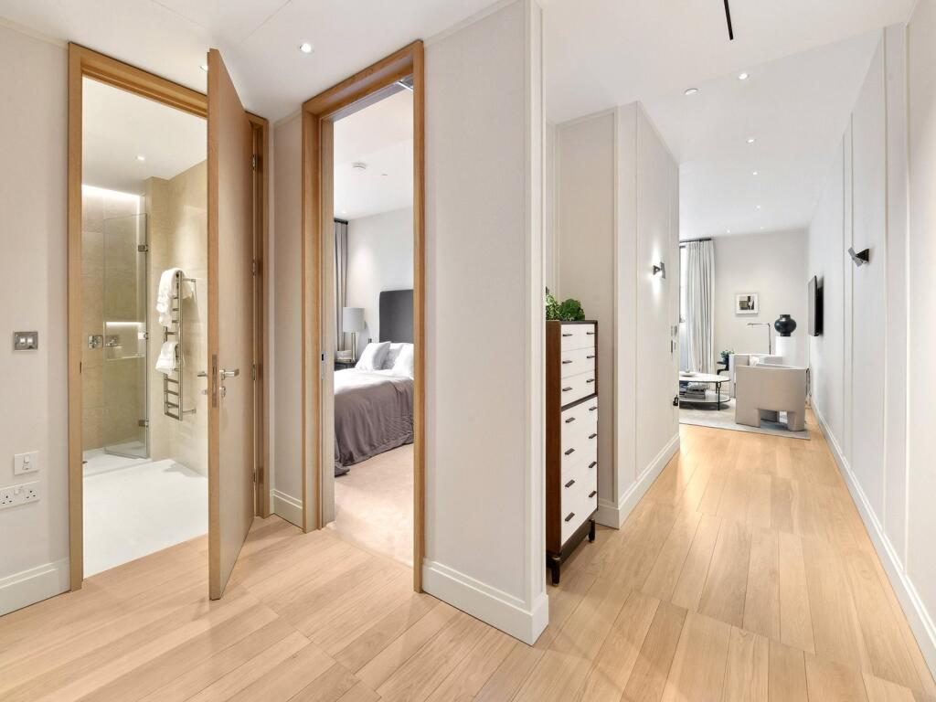 206 Floral Court