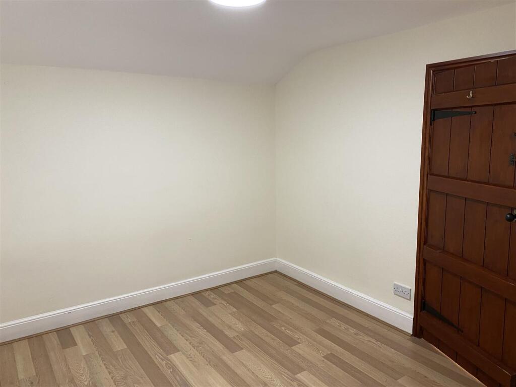 Bedroom 2.jpeg
