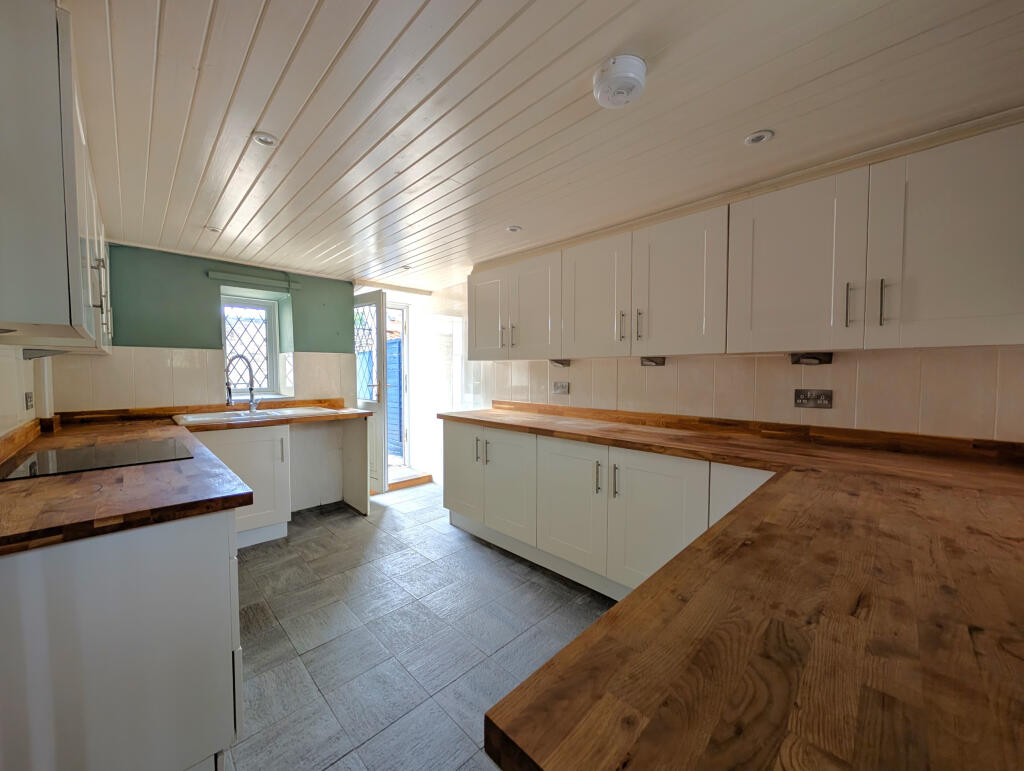 PXL_20250826_131940451