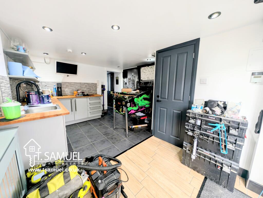 Garden Room