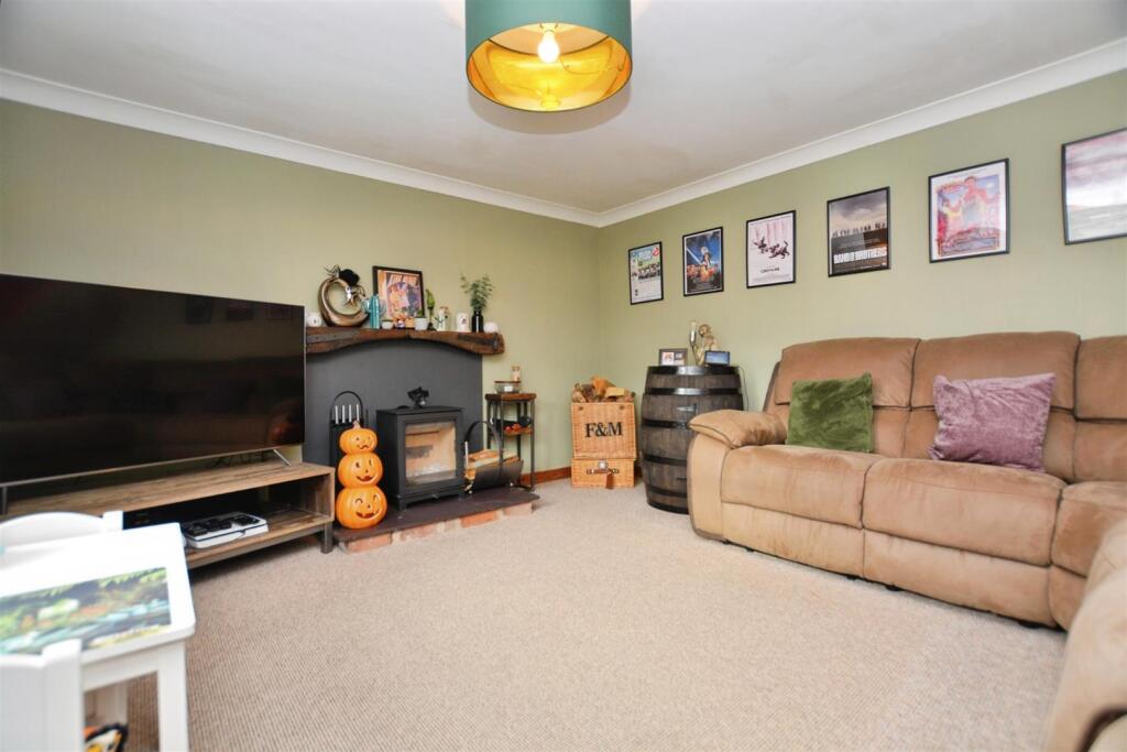 Rear Lounge