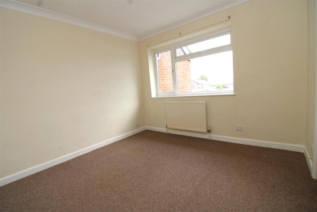 Bedroom 2.JPG
