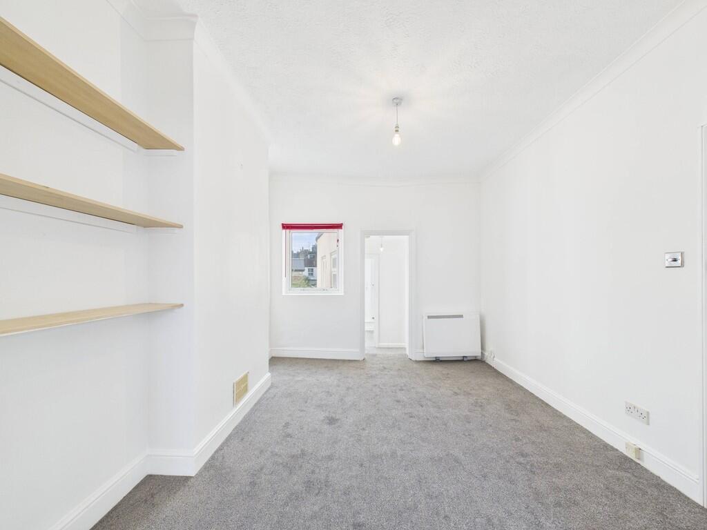 CAM03519G0-PR0382...