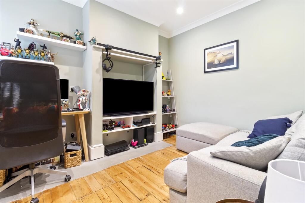 19 Ashacre Lane-006.JPG