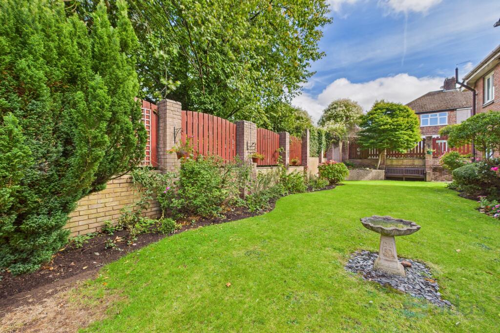 Back Communal Gardens