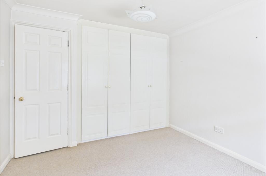 CAM02545G0-PR0431-STILL004