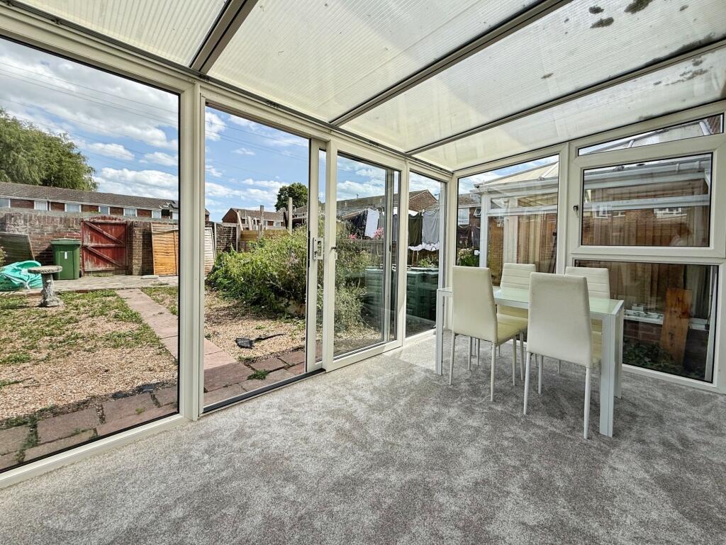 Conservatory/Dining Room