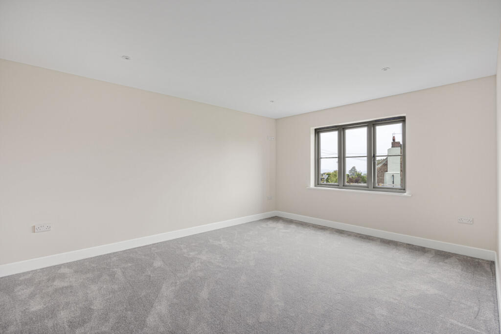 STUDY/SITTING ROOM
