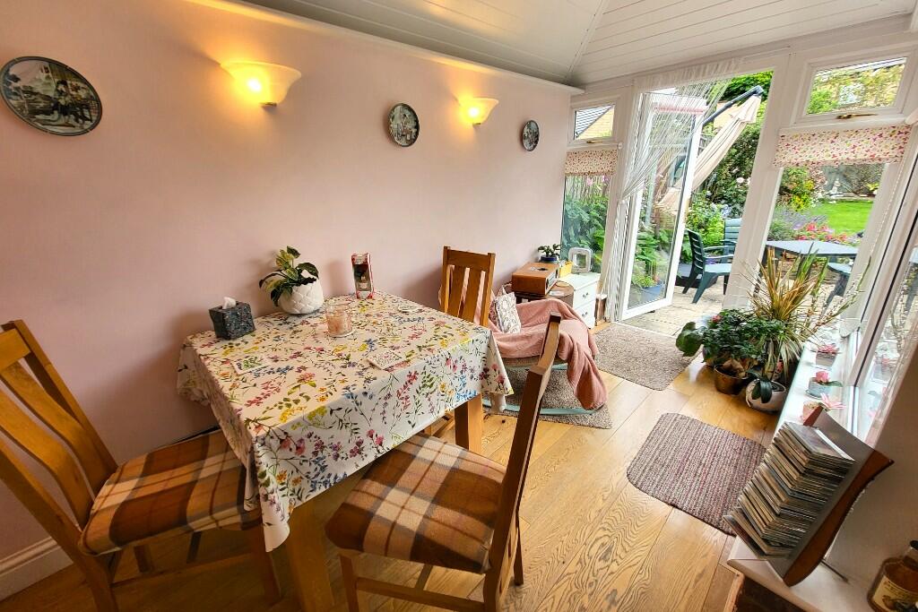 13' Dining/Garden Rm
