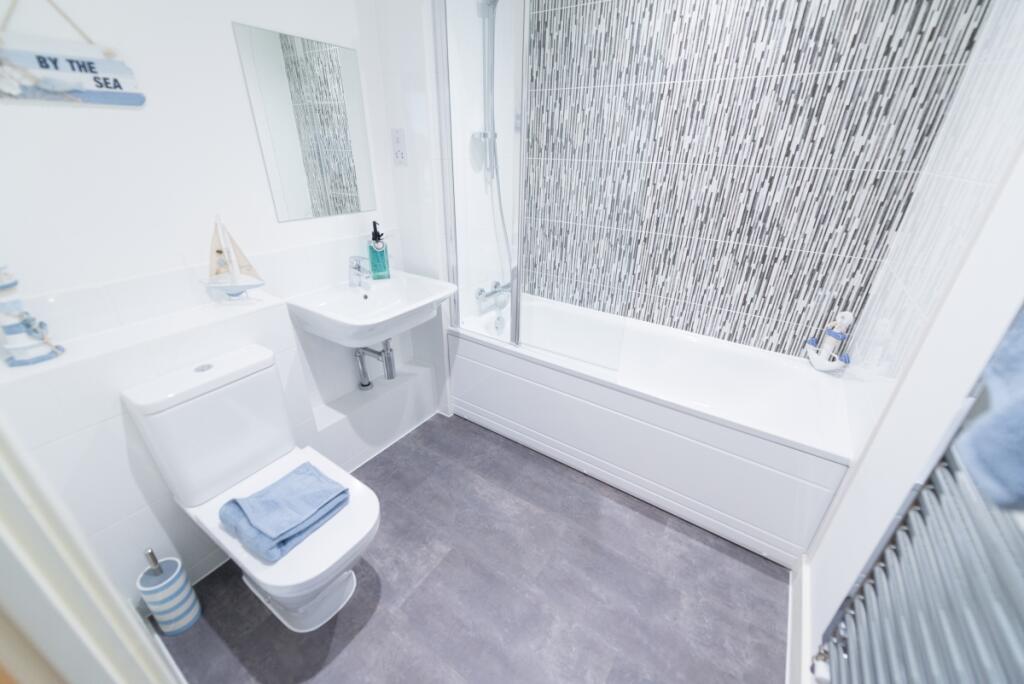 1 bed bathroom 2