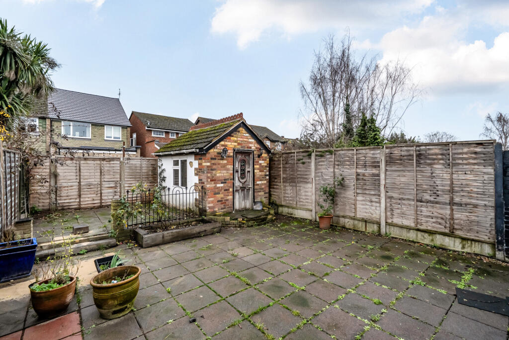 1386970-16-693852...