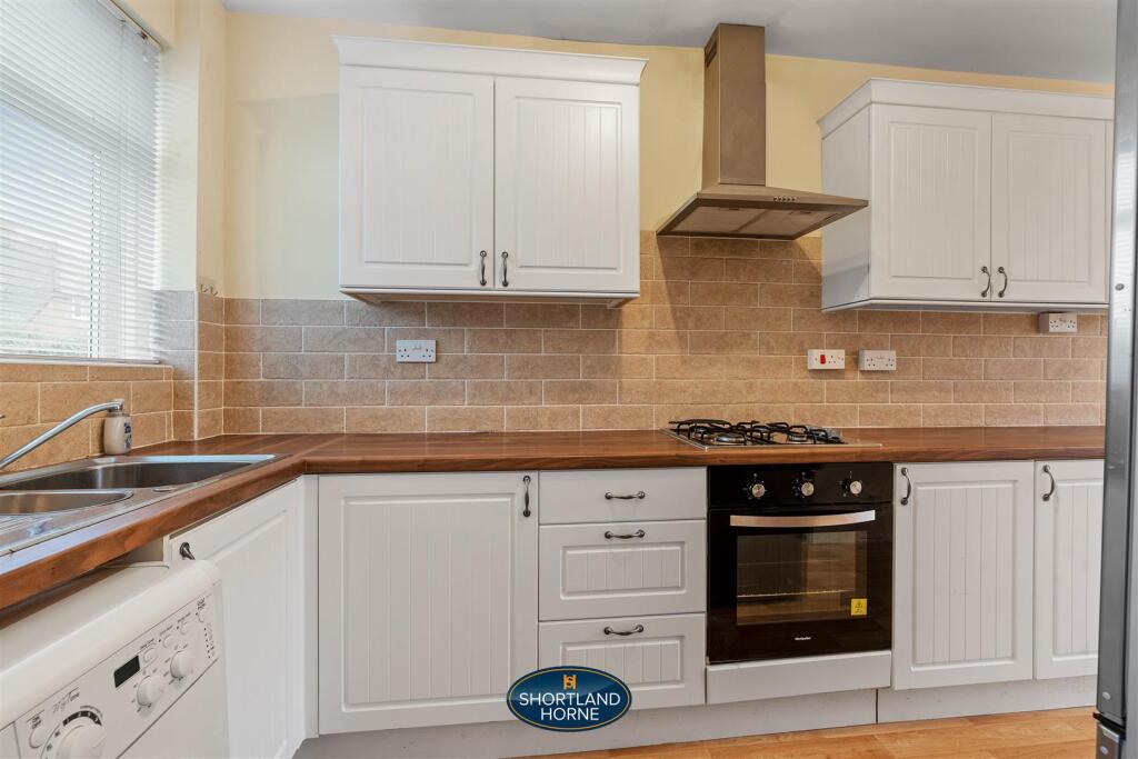 27 Bathurst Rd (24 of 29).jpg