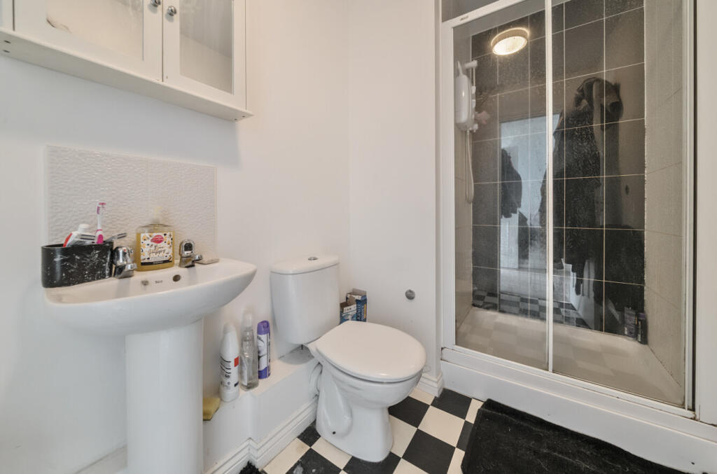 1328631-3-6880b6c...