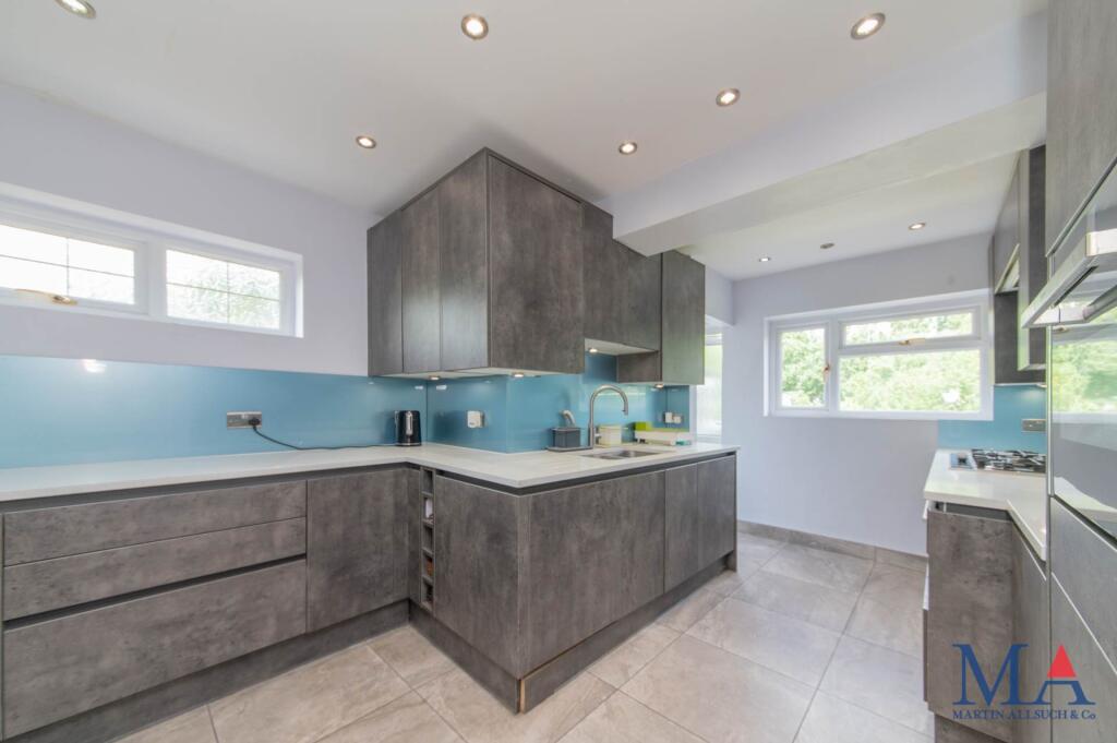 Hillside Avenue, Borehamwood