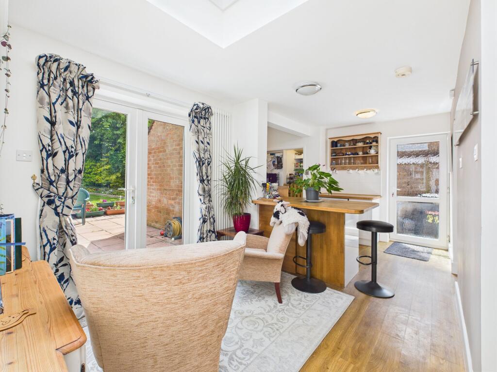 Kitchen/Breakfast Room