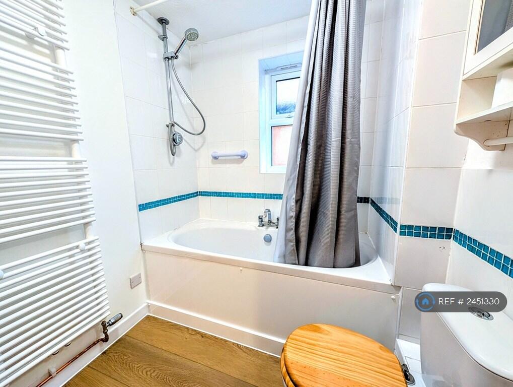 Bathroom2