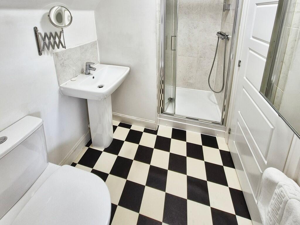 En-Suite Shower R...