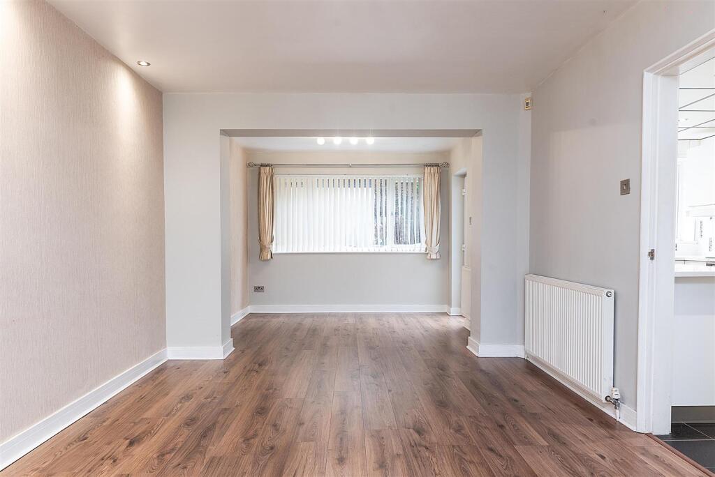 56 Appledore Avenue (13 of 33).jpg