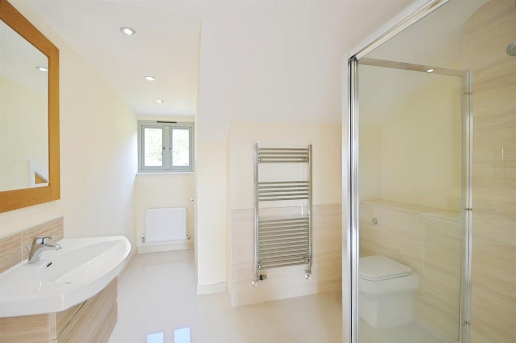 En Suite Shower Room