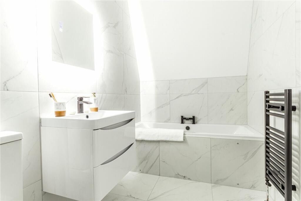 En Suite 1