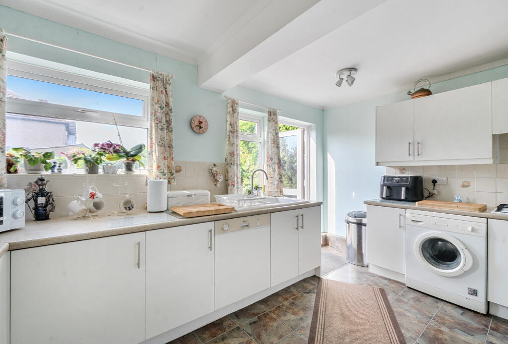 1296614-20-682ce2...