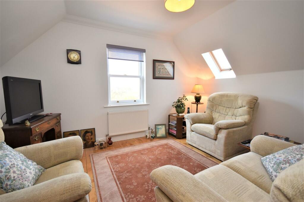 Snug Room or Bedroom 5.jpg