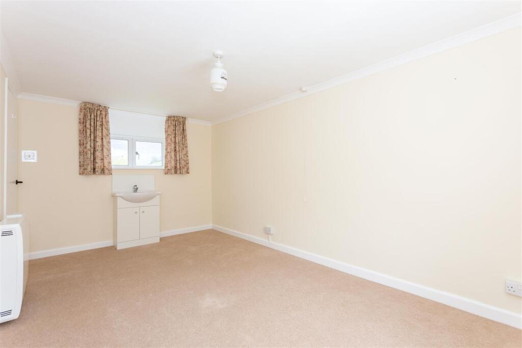 Bedroom Two2.jpg