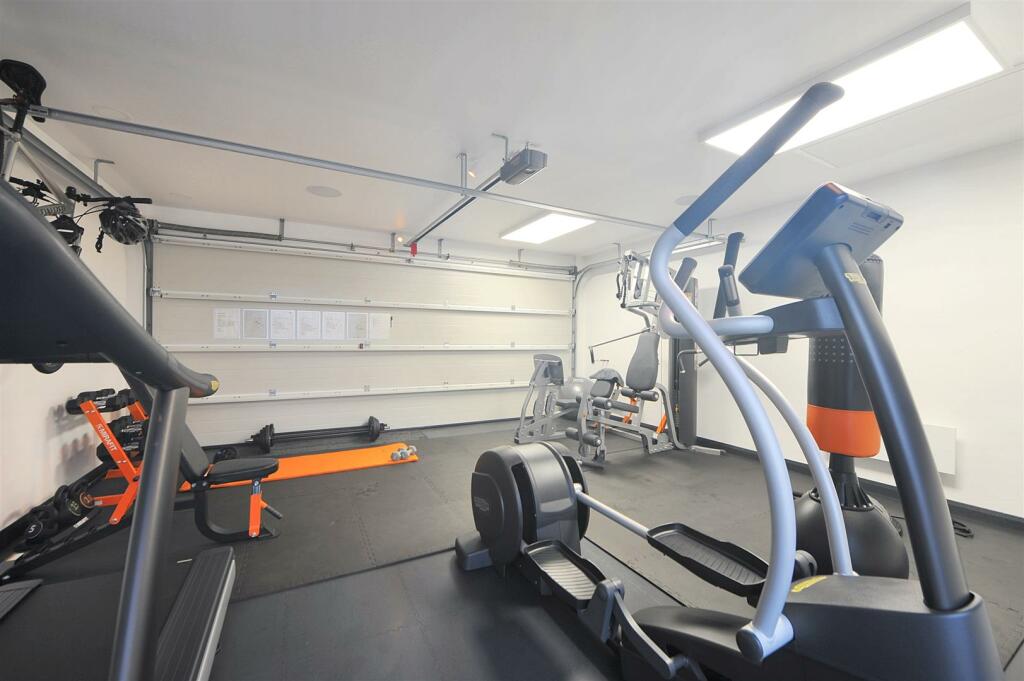 Gym in Double Garage.JPG