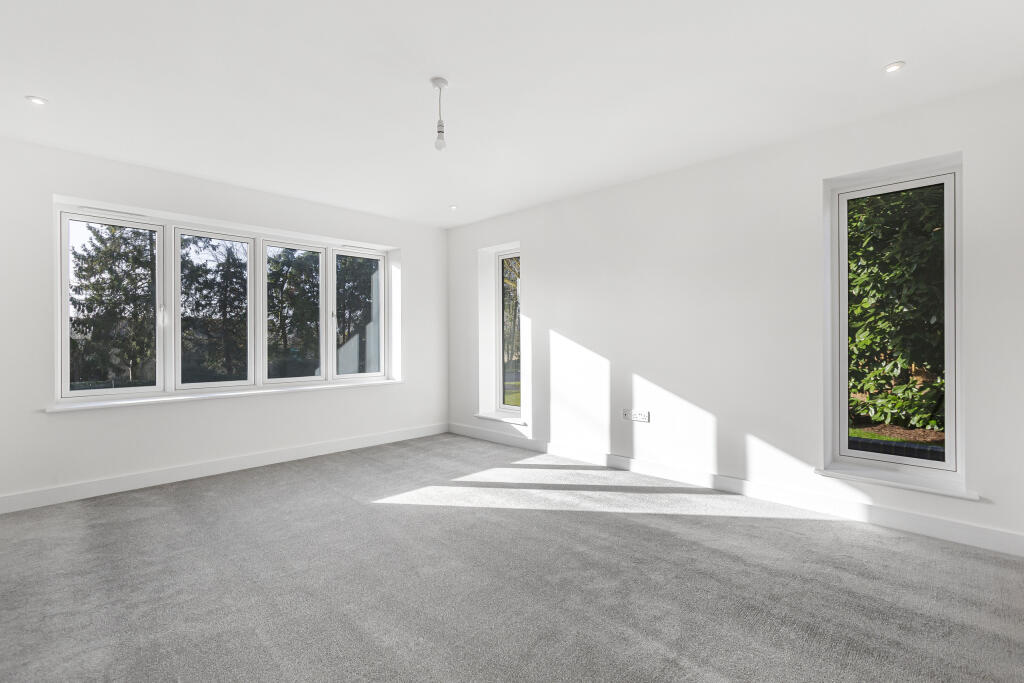 sitting room 2.JPG