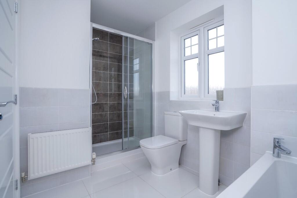 9 Waddington Drive, Snaith, DN14 9FA_DSC00866.jpg