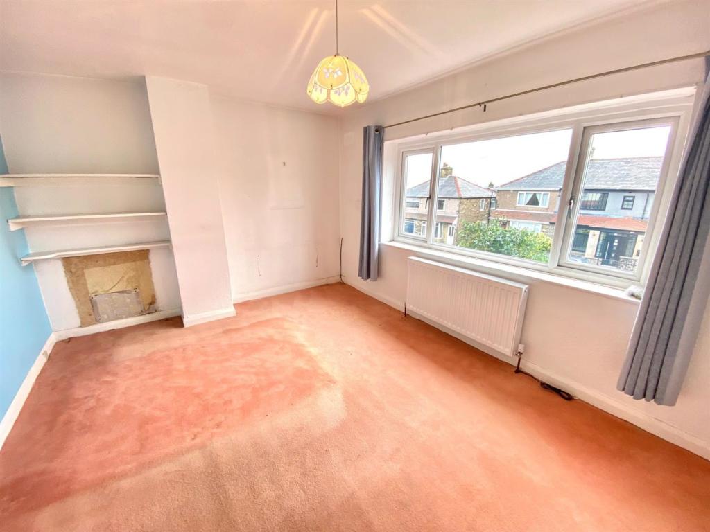 bedroom2.jpg