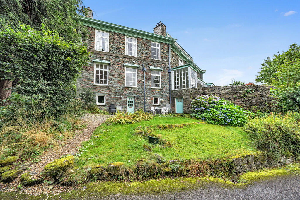 2 Borrans Court