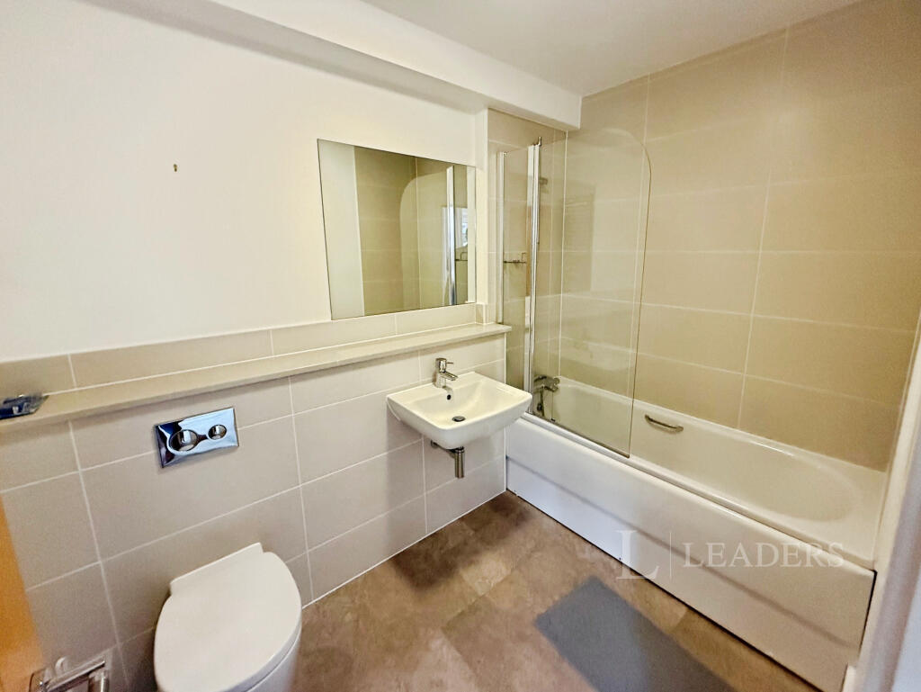 En-suite Downstairs