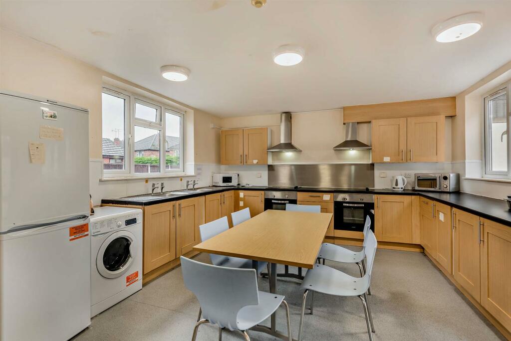 8579494-interior08-800.jpg